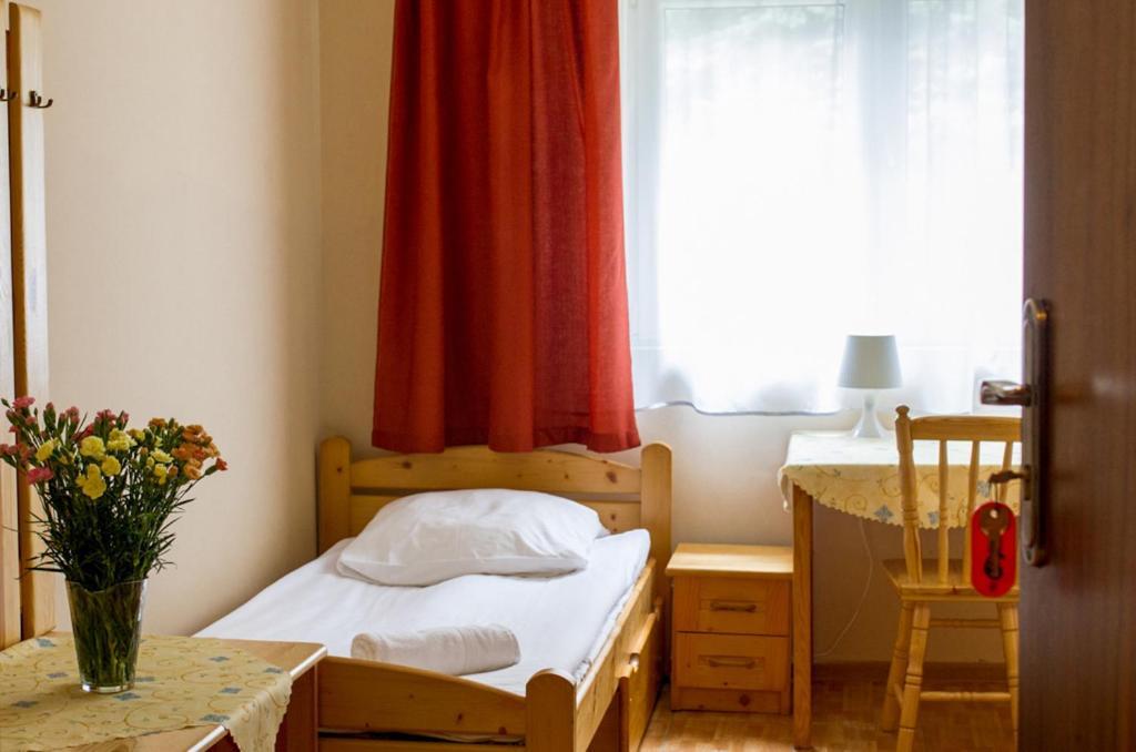Hostel Rest Cracovia Exterior foto